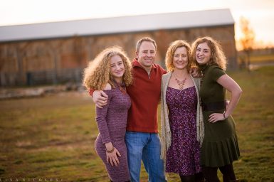 Read more about the article Hallockville Museum and Farm – Family Photo Session | Long Island Family Photographer