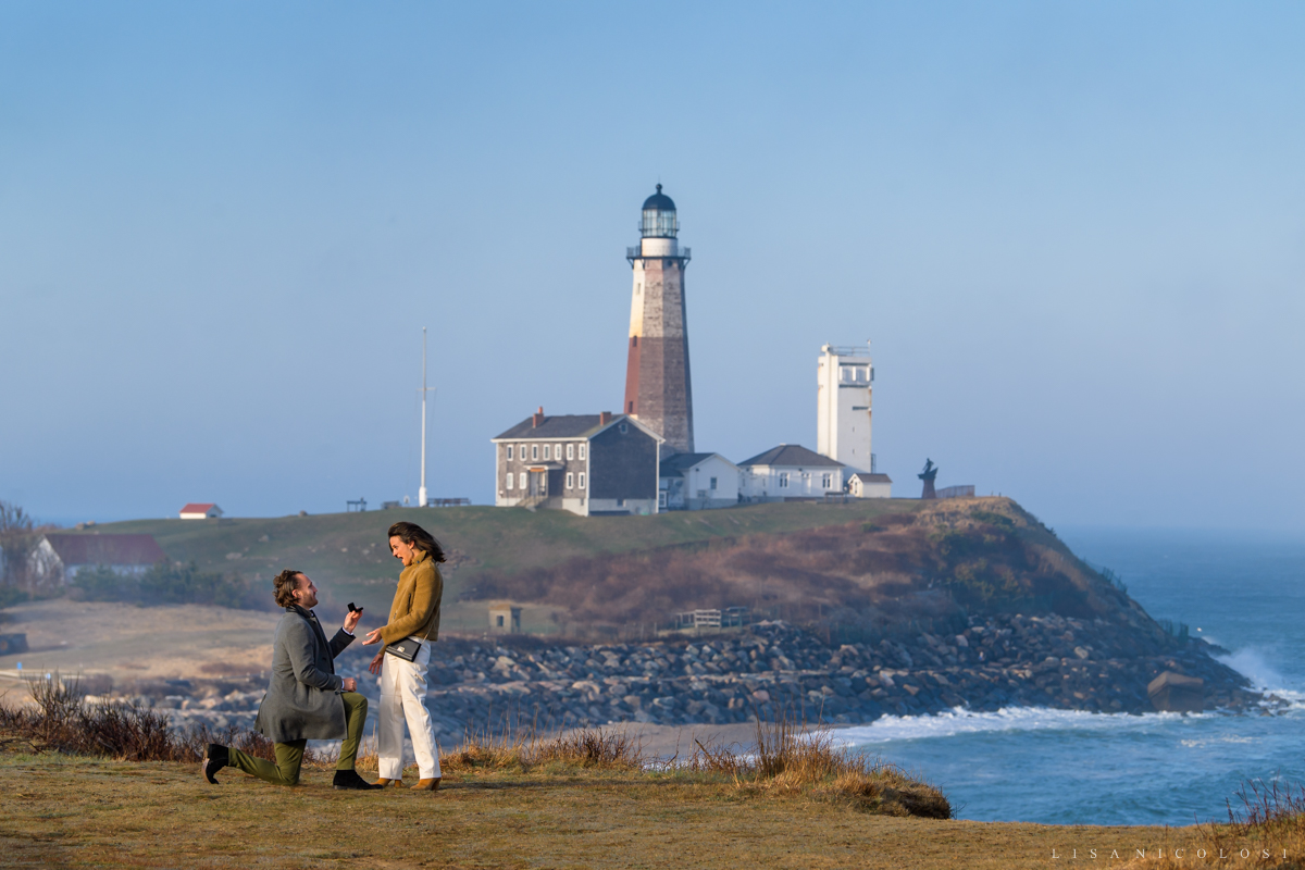 long island engagement photo locations montauk point lighthouse museum